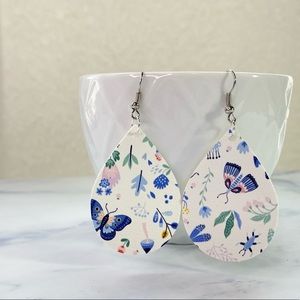 🦋Blue dragonfly earrings, Blue flowers, butterfly